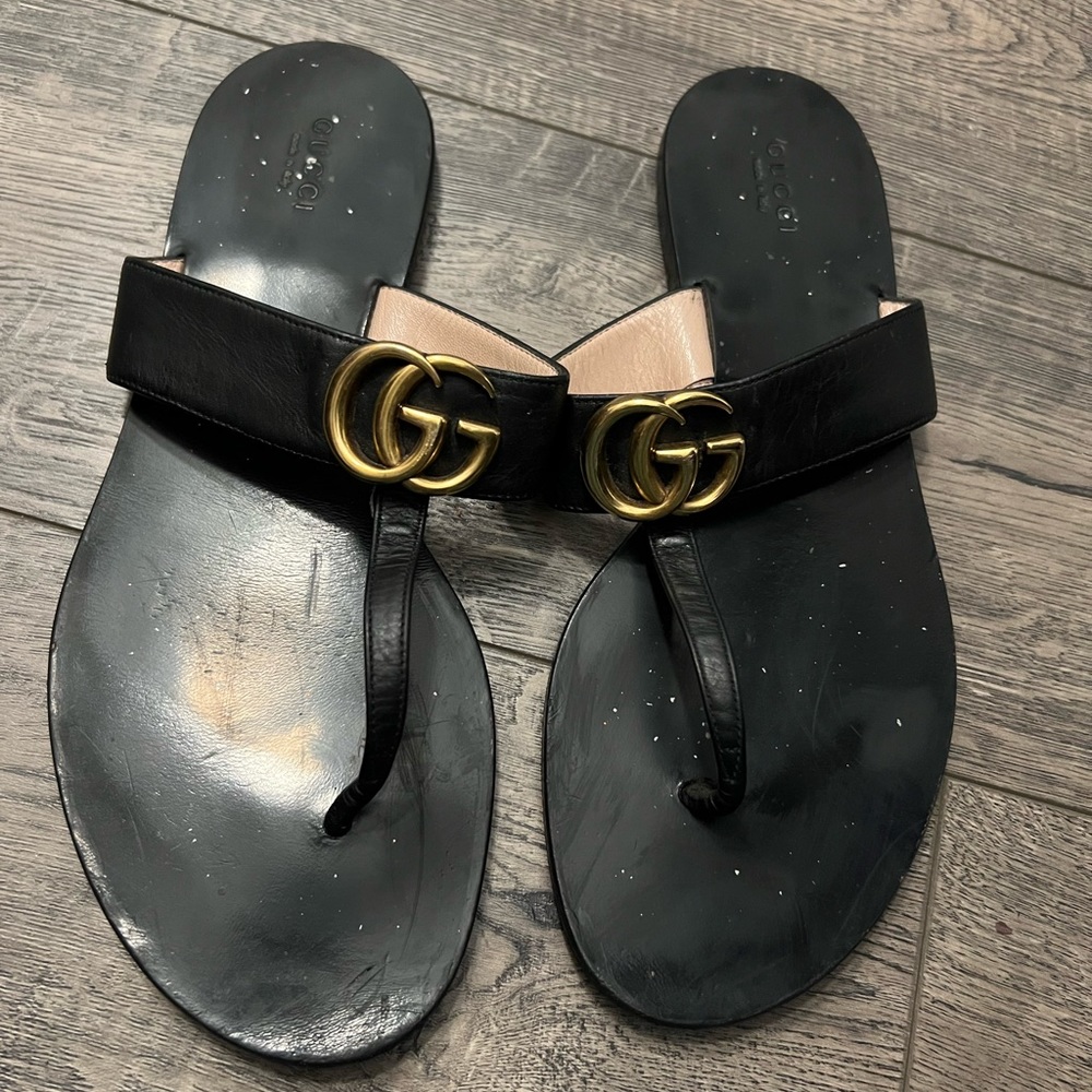 Gucci marmont thong sandals